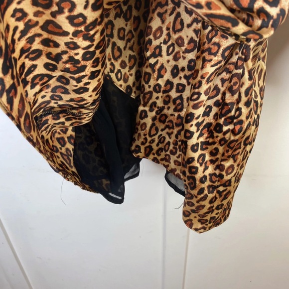 Zara Leopard Print Wrap top, ruched side, long sleeve mini dress - size M - Picture 10 of 10